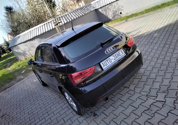 Audi A1 cena 42700 przebieg: 59100, rok produkcji 2014 z Ostrołęka małe 211